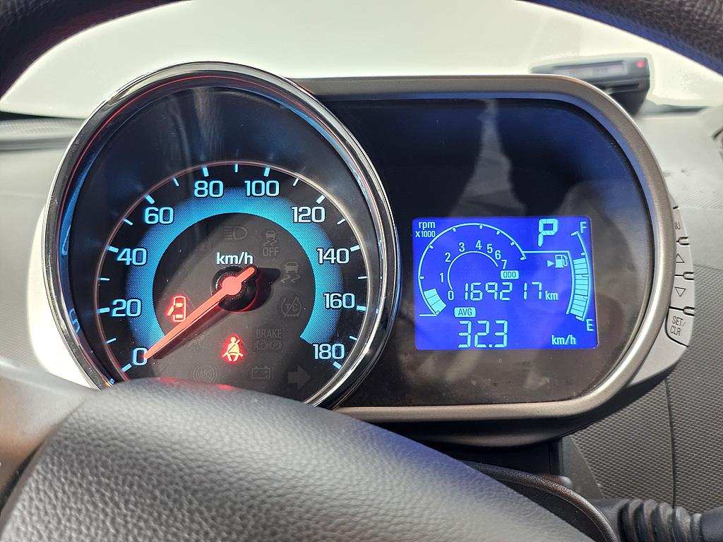 Chevrolet Spark - Vista 6