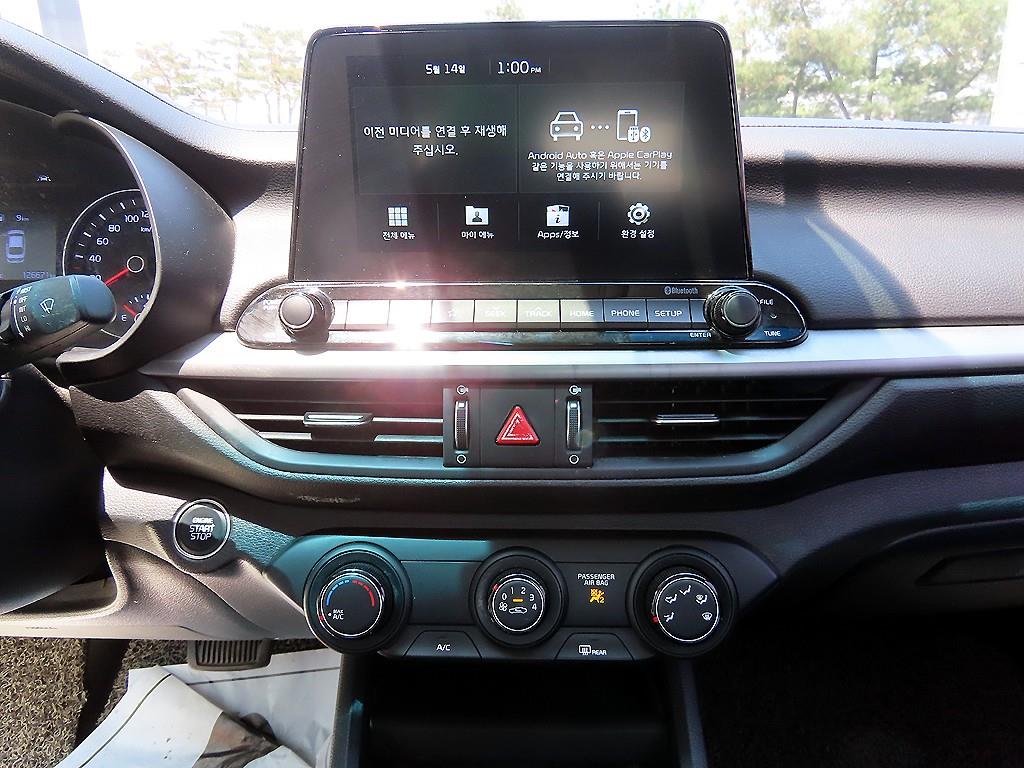 KIA K3 2019 Blanco - Importación desde Corea - HF Imports Iquique - Foto 13