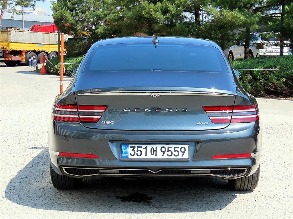 Genesis G80 - Vista 4