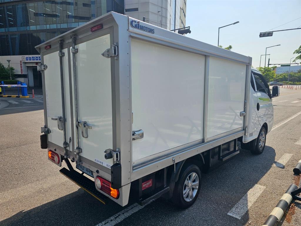 Small Truck Normal Box(Low Deck) - Vista 4