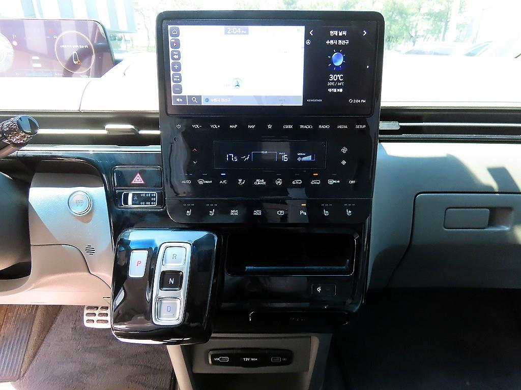 HYUNDAI Staria - Vista 12