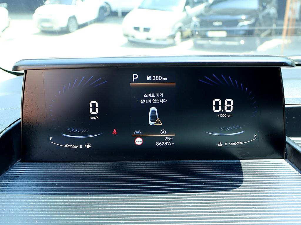HYUNDAI Staria - Vista 11