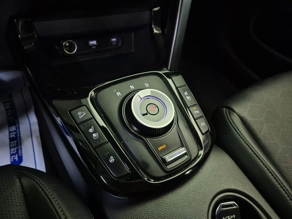 KIA Seltos - Vista 8