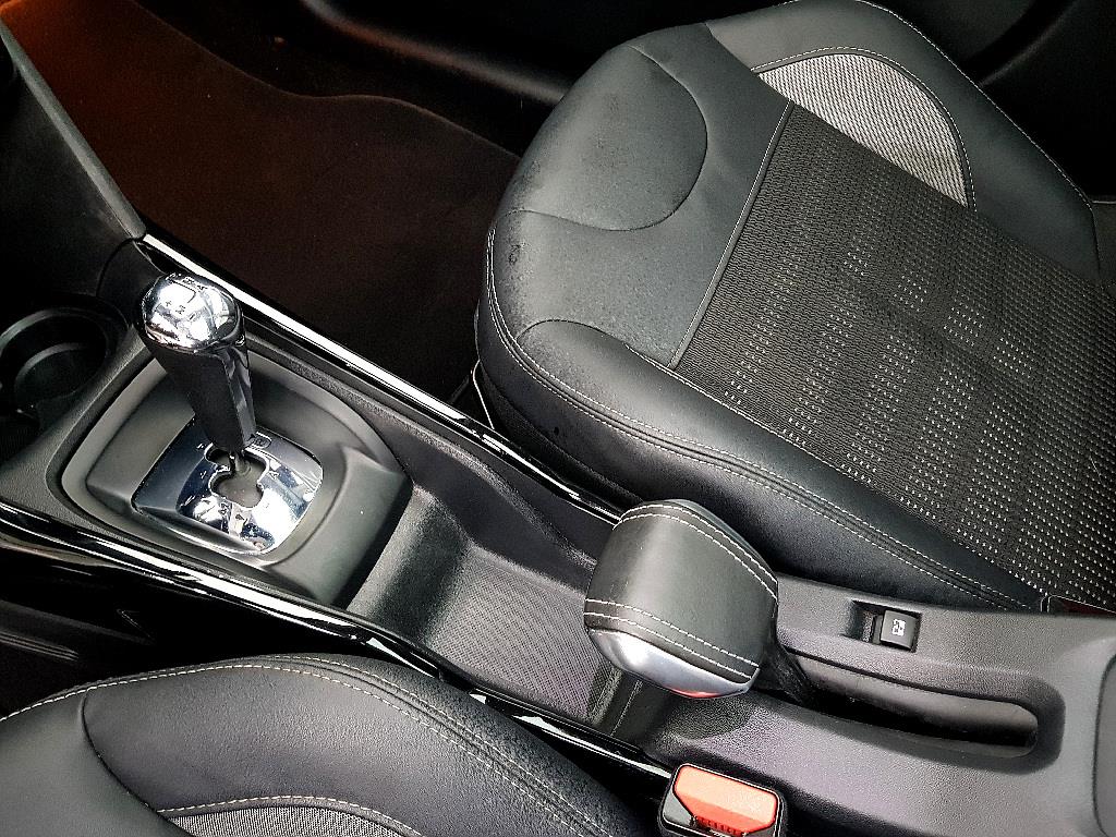 Peugeot 2008 2017 Blanco - Importación desde Corea - HF Imports Iquique - Foto 13