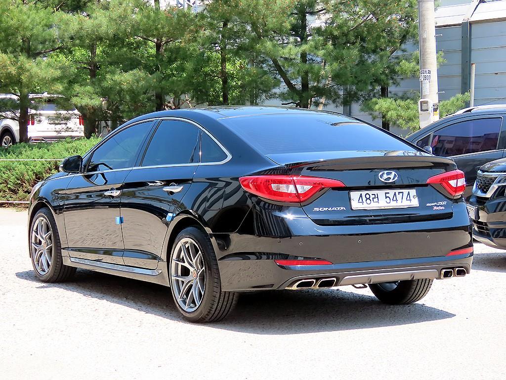 HYUNDAI Sonata - Vista 3