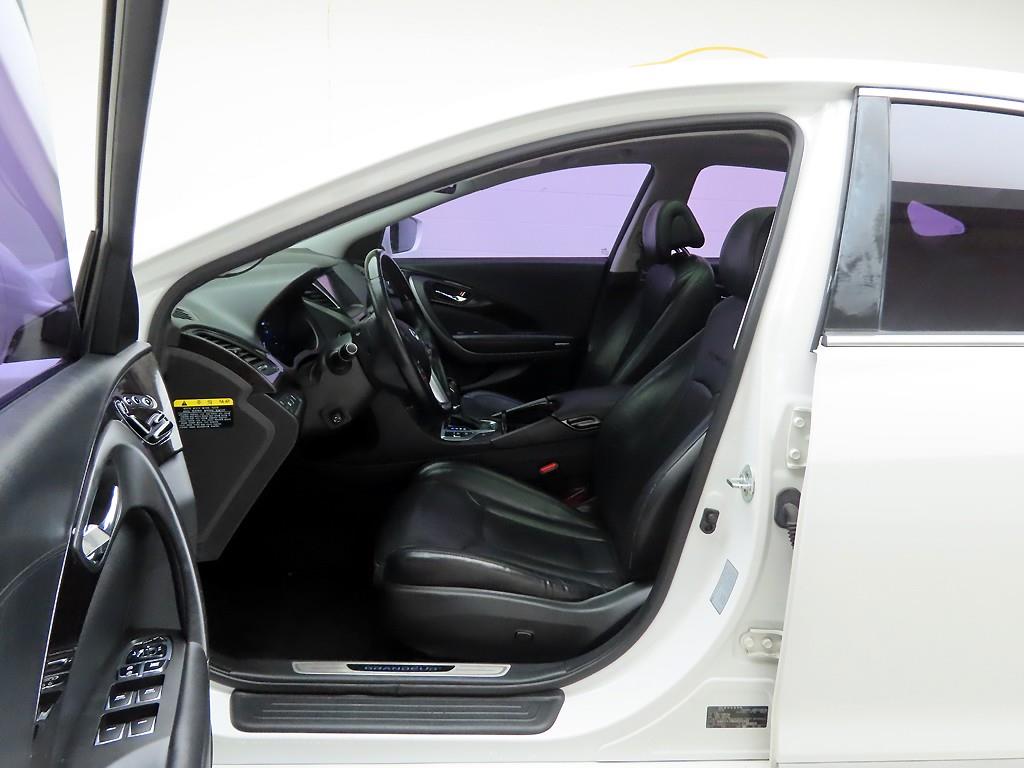 HYUNDAI Grandeur 2016 Blanco - Importación desde Corea - HF Imports Iquique - Foto 13
