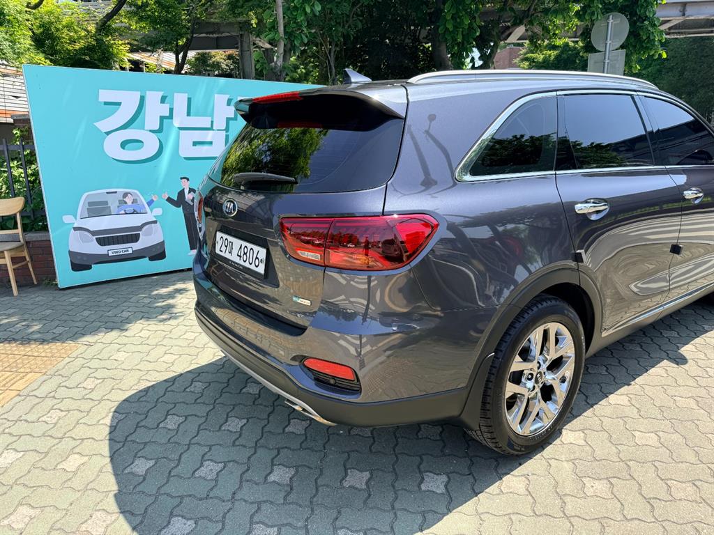 KIA Sorento - Vista 4