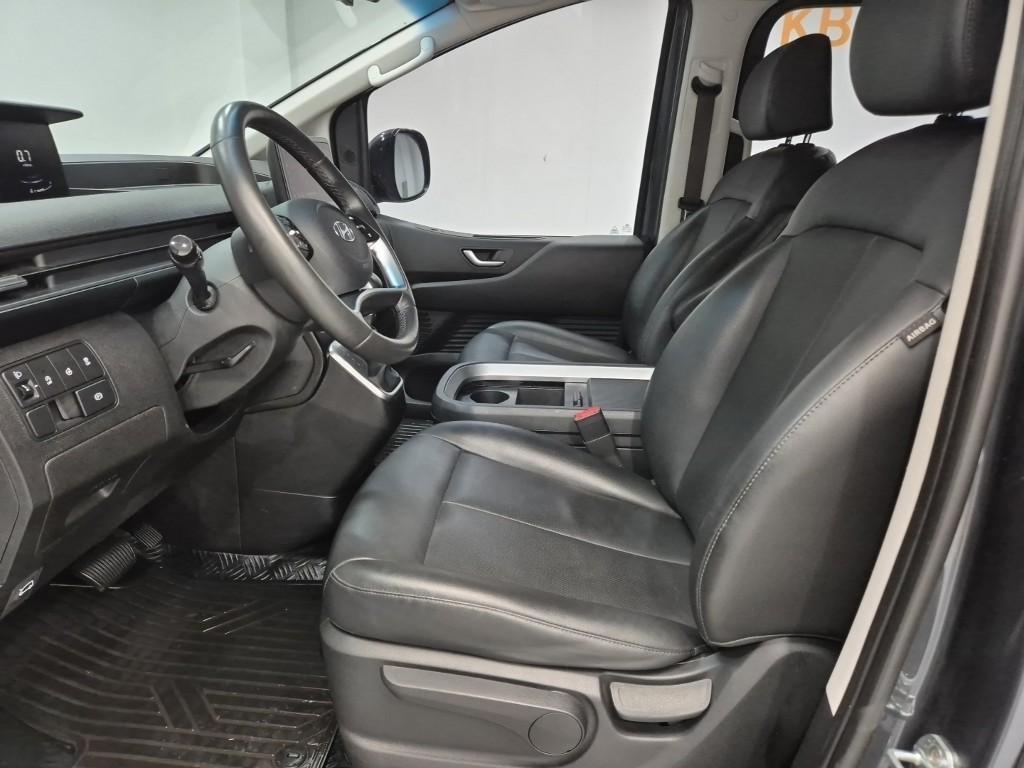 HYUNDAI Staria - Vista 11
