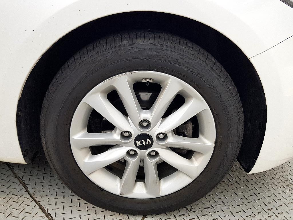 KIA K3 2016 Blanco - Importación desde Corea - HF Imports Iquique - Foto 20