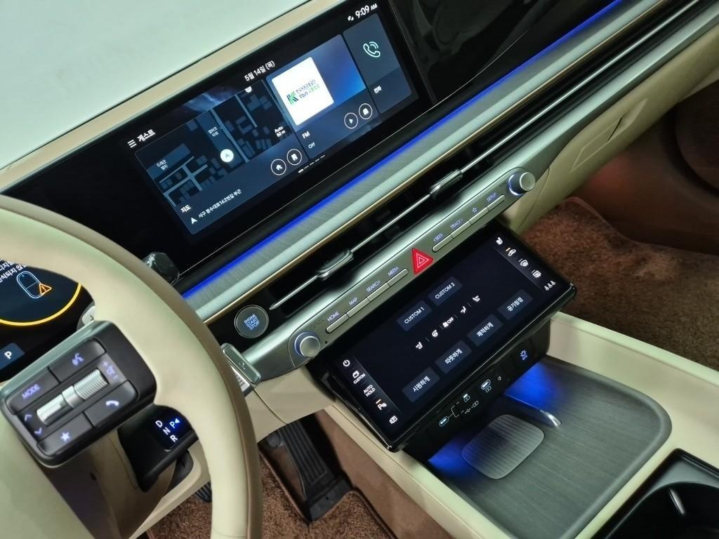 HYUNDAI Grandeur - Vista 10