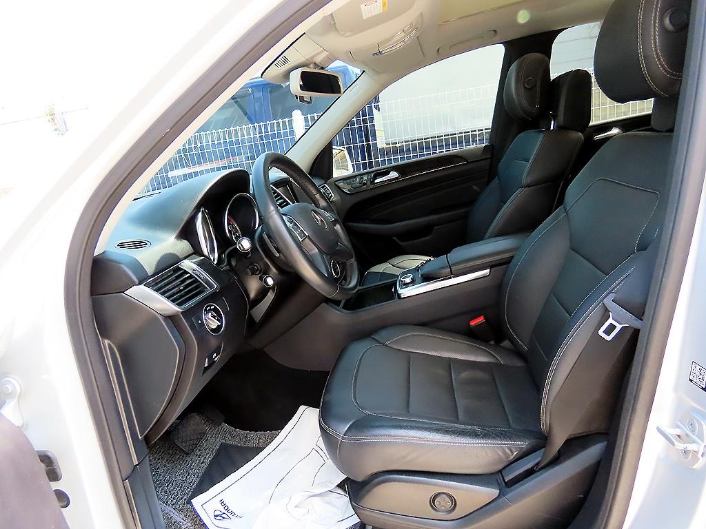 Mercedes Benz M Class - Vista 5