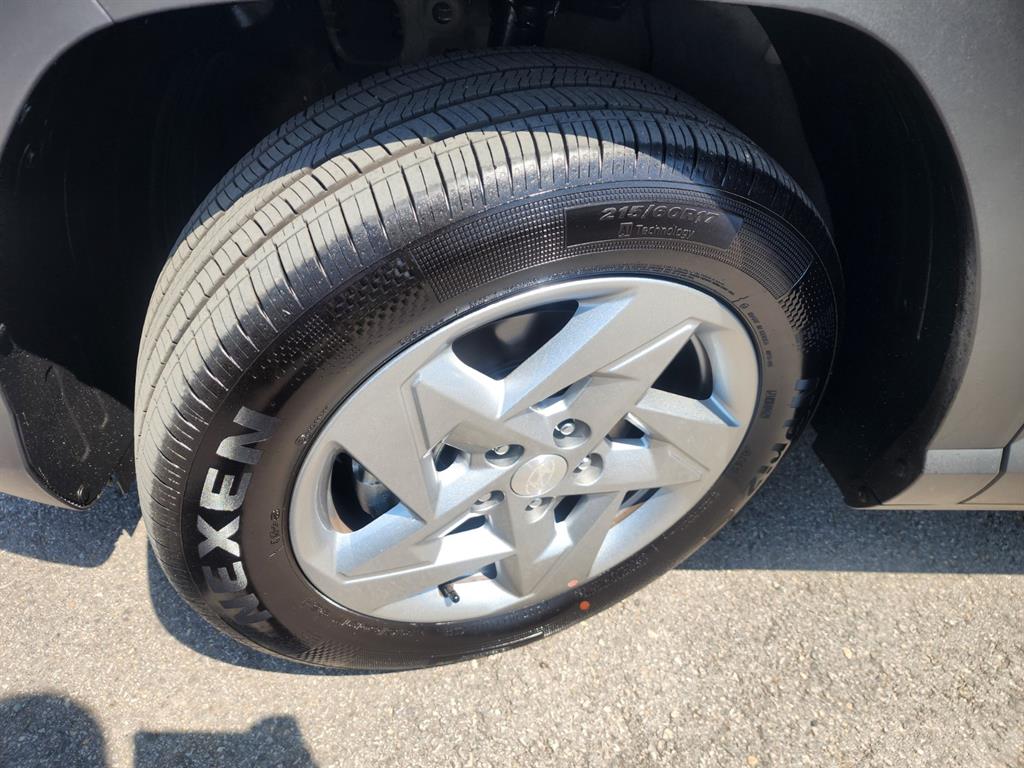 HYUNDAI Kona - Vista 9