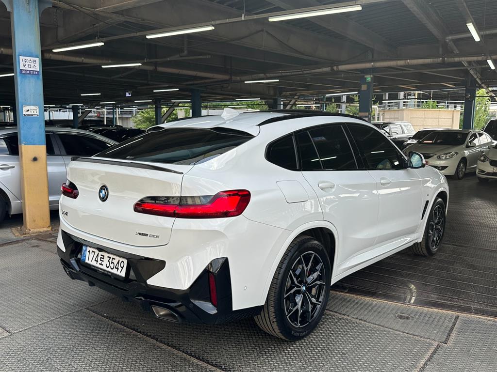 BMW X4 - Vista 4
