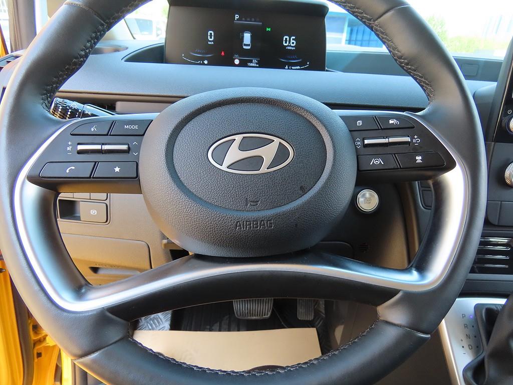 HYUNDAI Staria - Vista 10