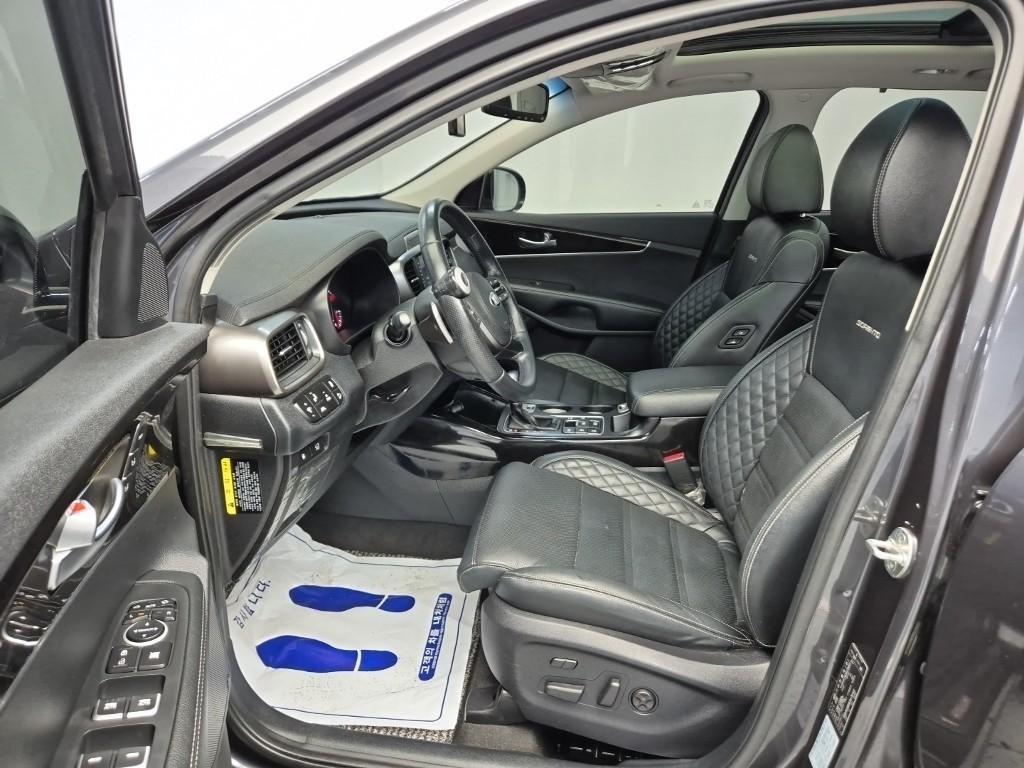KIA Sorento - Vista 11