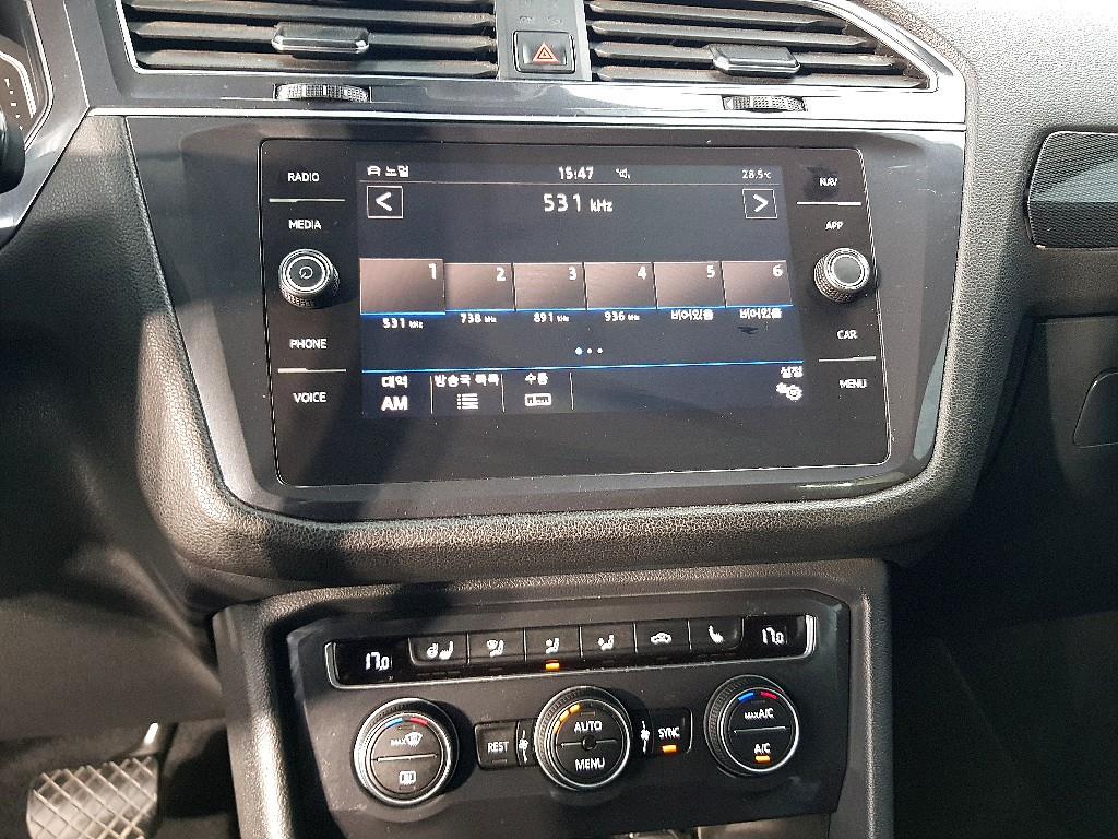 Volkswagen Tiguan - Vista 12