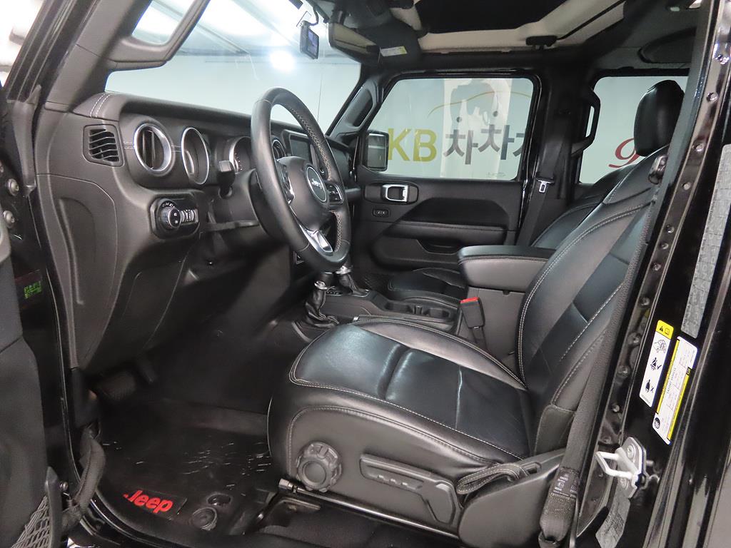 Jeep Wrangler - Vista 5