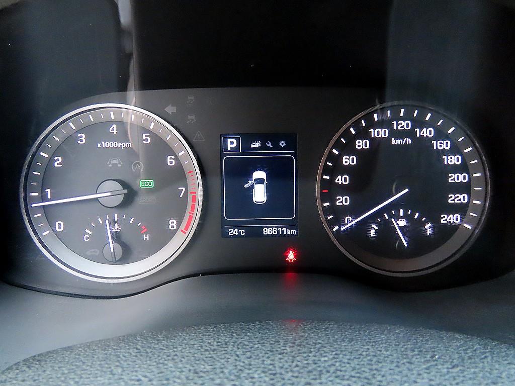 HYUNDAI Tucson - Vista 9