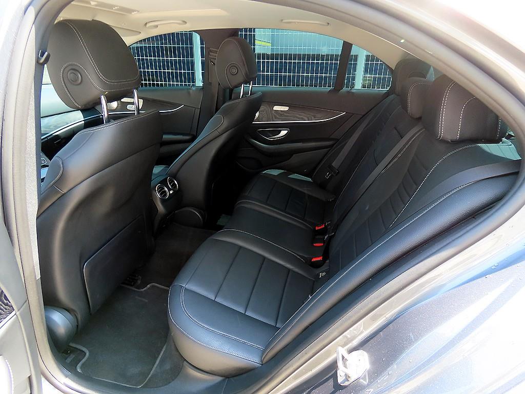 Mercedes Benz E class - Vista 6