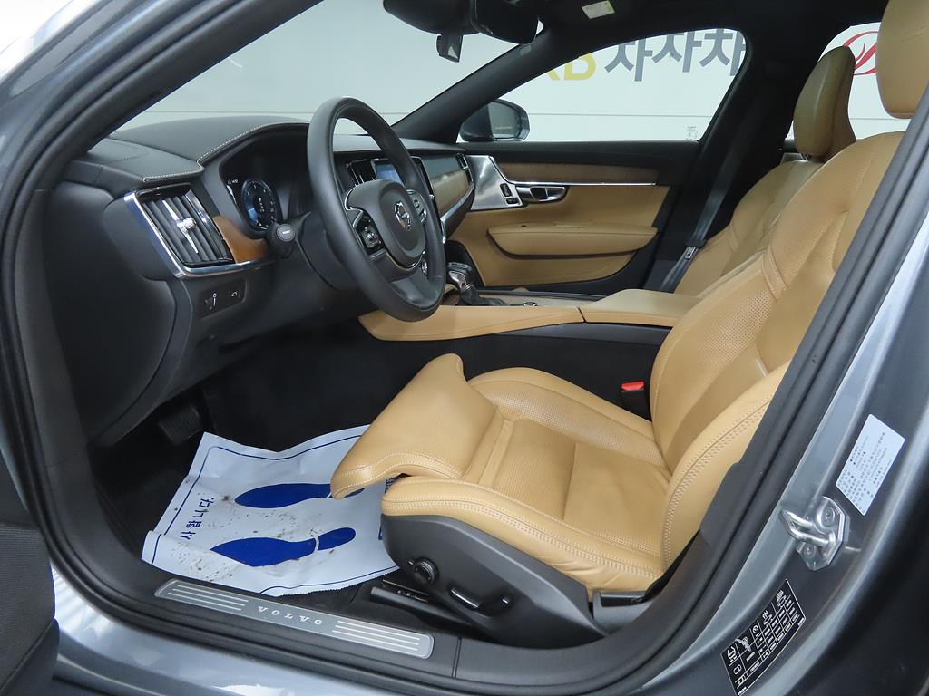 Volvo S90 - Vista 5