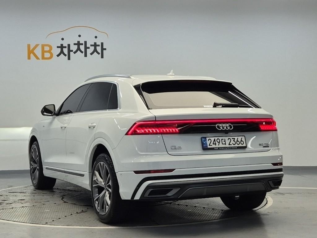 Audi Q8 - Vista 2