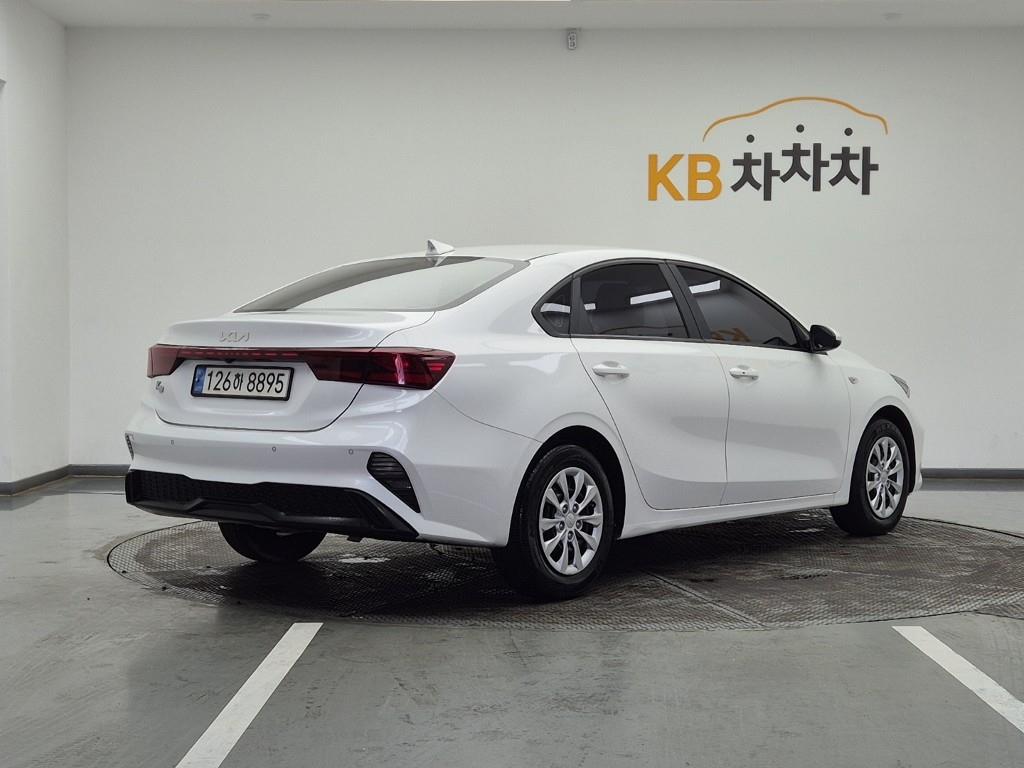 KIA K3 - Vista 4