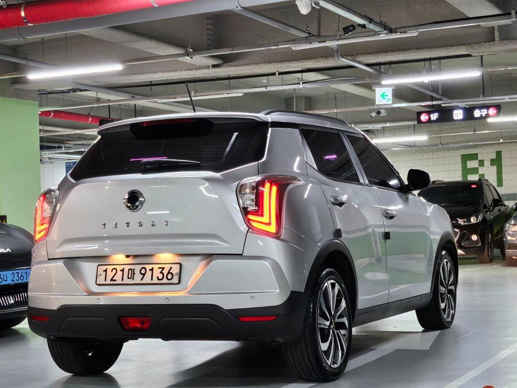 Ssangyong Tivoli - Vista 4