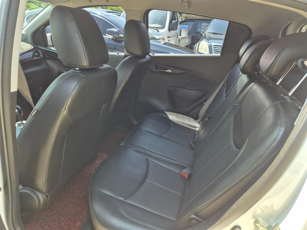 Chevrolet Spark - Vista 11
