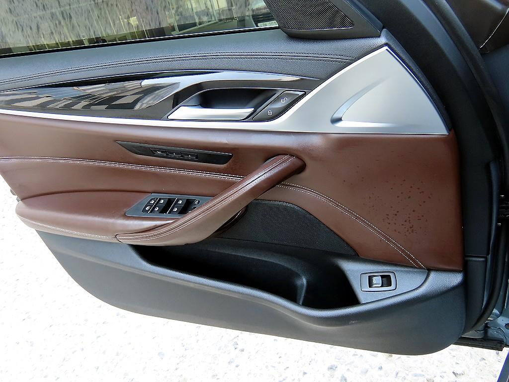 BMW 5 Series - Vista 12