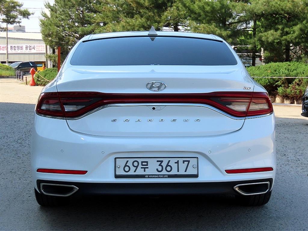 HYUNDAI Grandeur - Vista 4
