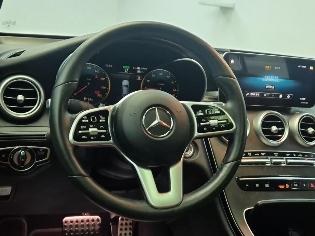 Mercedes Benz GLC Class - Vista 9