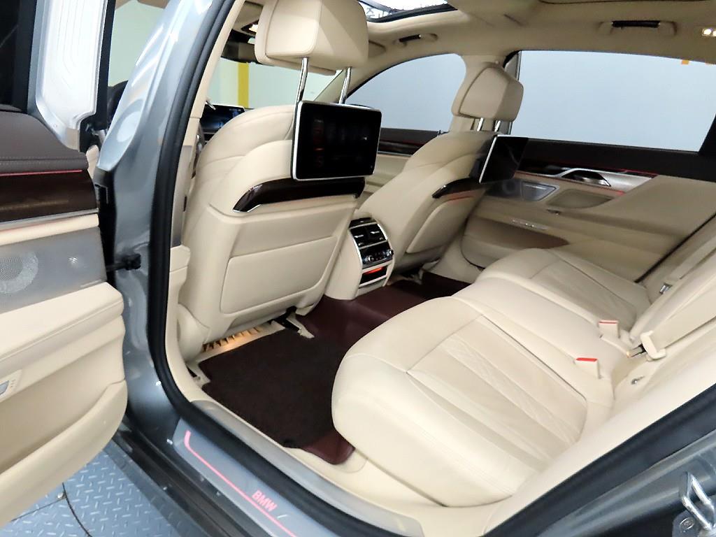 BMW 7 Series - Vista 6