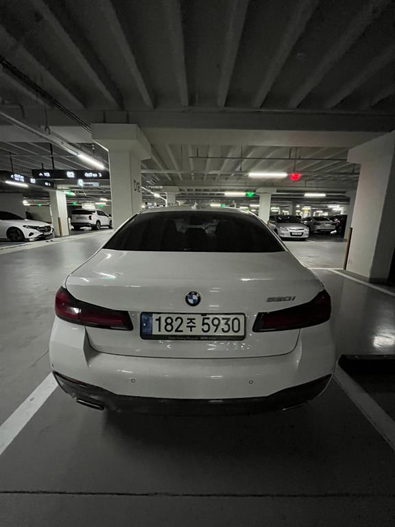 BMW 5 Series - Vista 3
