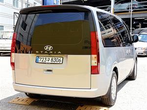 HYUNDAI Staria - Vista 8