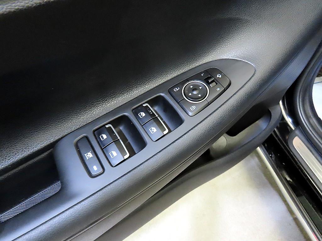 HYUNDAI Grandeur 2019 Negro - Importación desde Corea - HF Imports Iquique - Foto 13