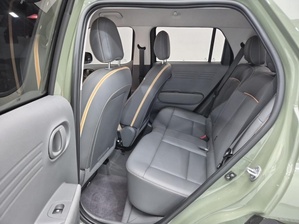 HYUNDAI Casper - Vista 12
