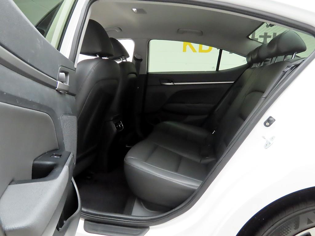 HYUNDAI Avante 2016 Blanco - Importación desde Corea - HF Imports Iquique - Foto 14