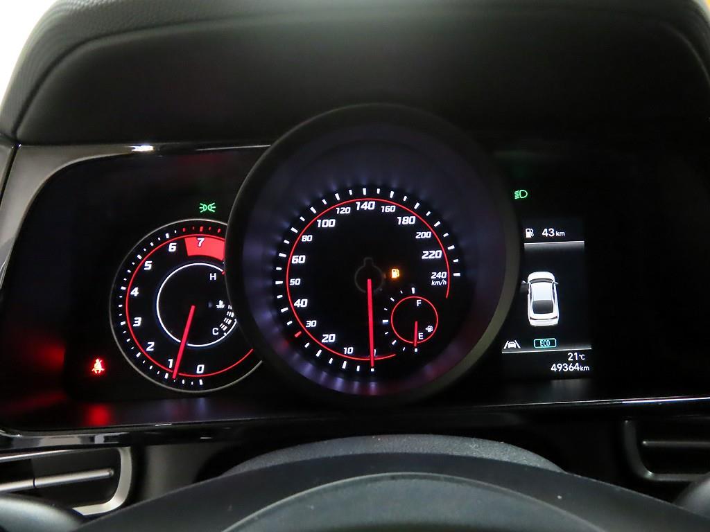 HYUNDAI Avante - Vista 5