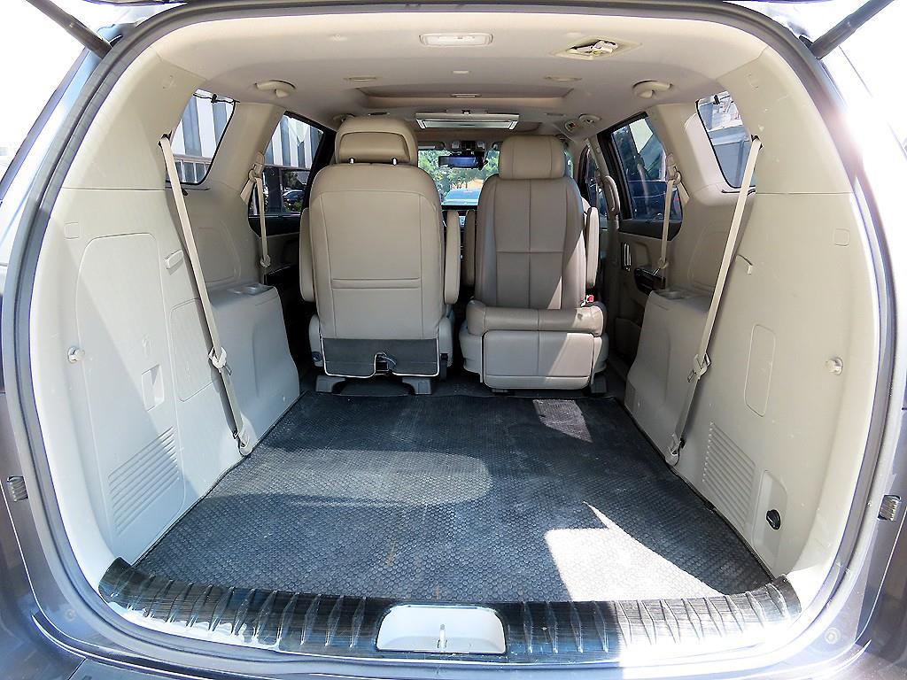 KIA Carnival 2017 Gris - Importación desde Corea - HF Imports Iquique - Foto 16