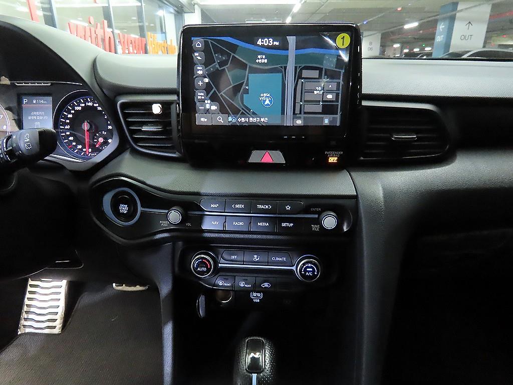 HYUNDAI Veloster - Vista 11