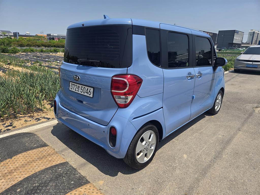 KIA Ray - Vista 5