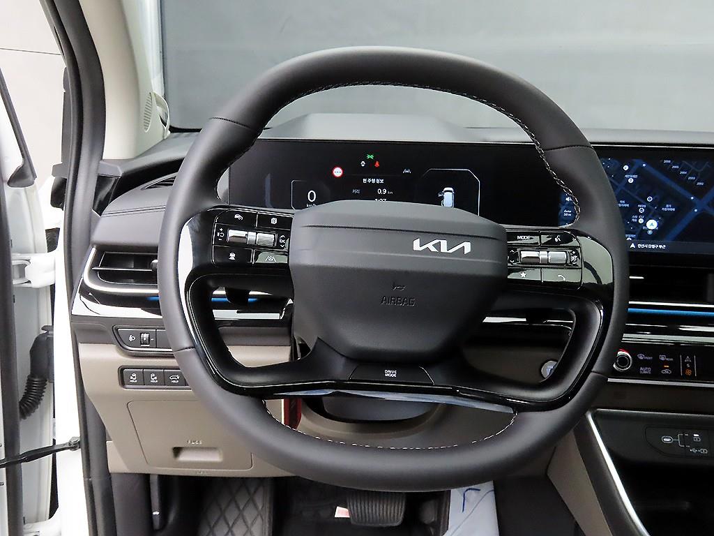 KIA Carnival - Vista 9