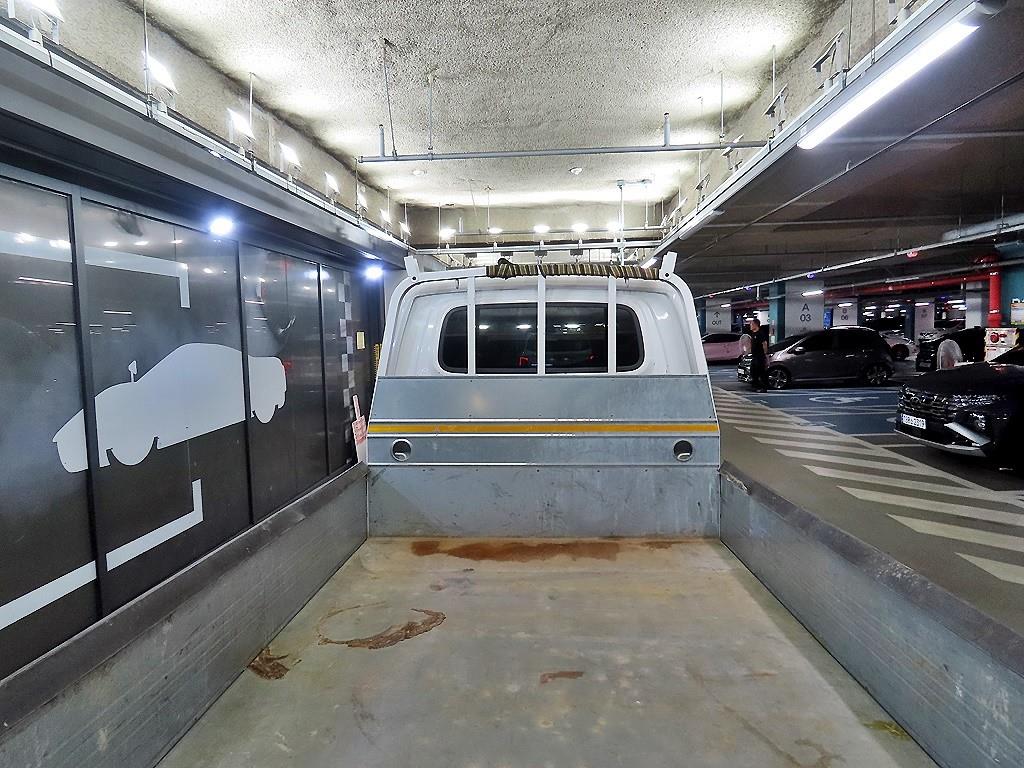 Small Truck Cargo (small) - Vista 6