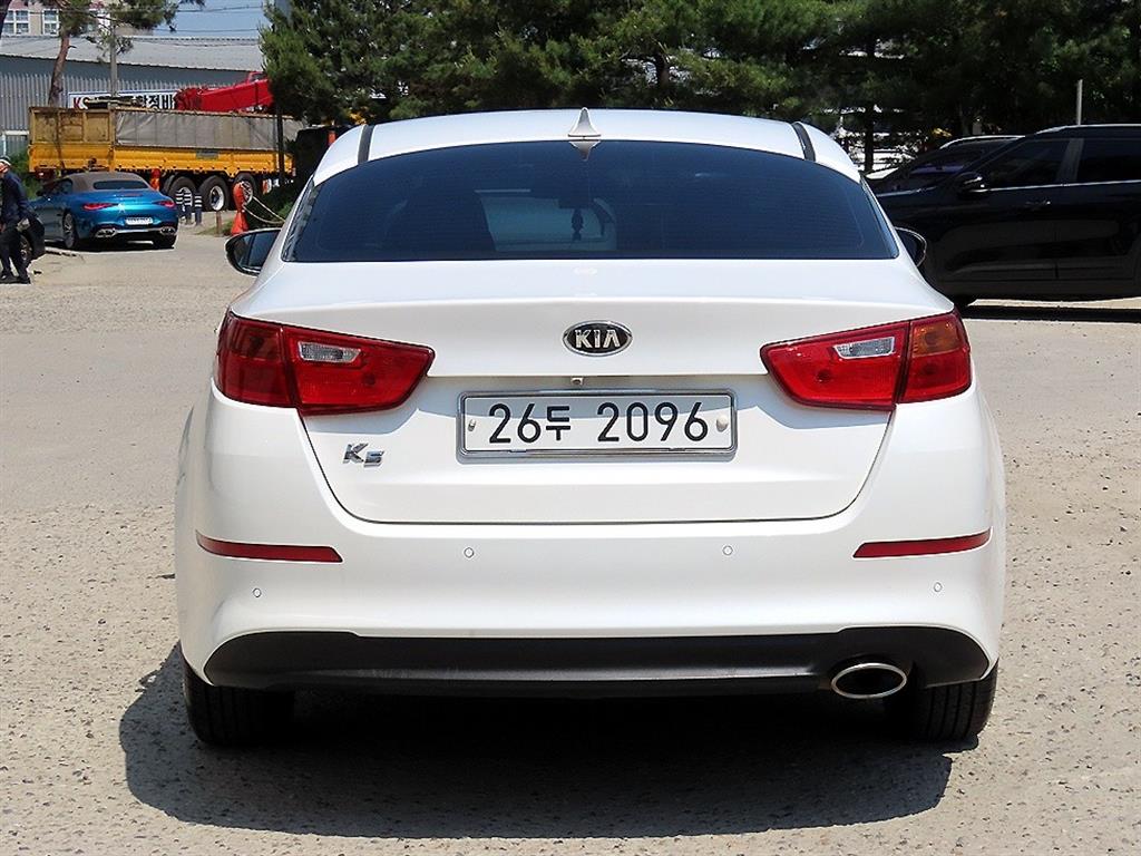 KIA K5 - Vista 4