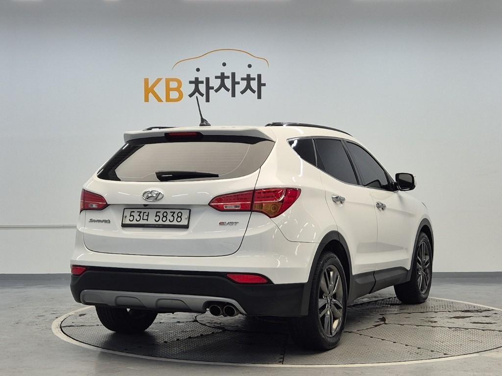 HYUNDAI Santa Fe - Vista 3