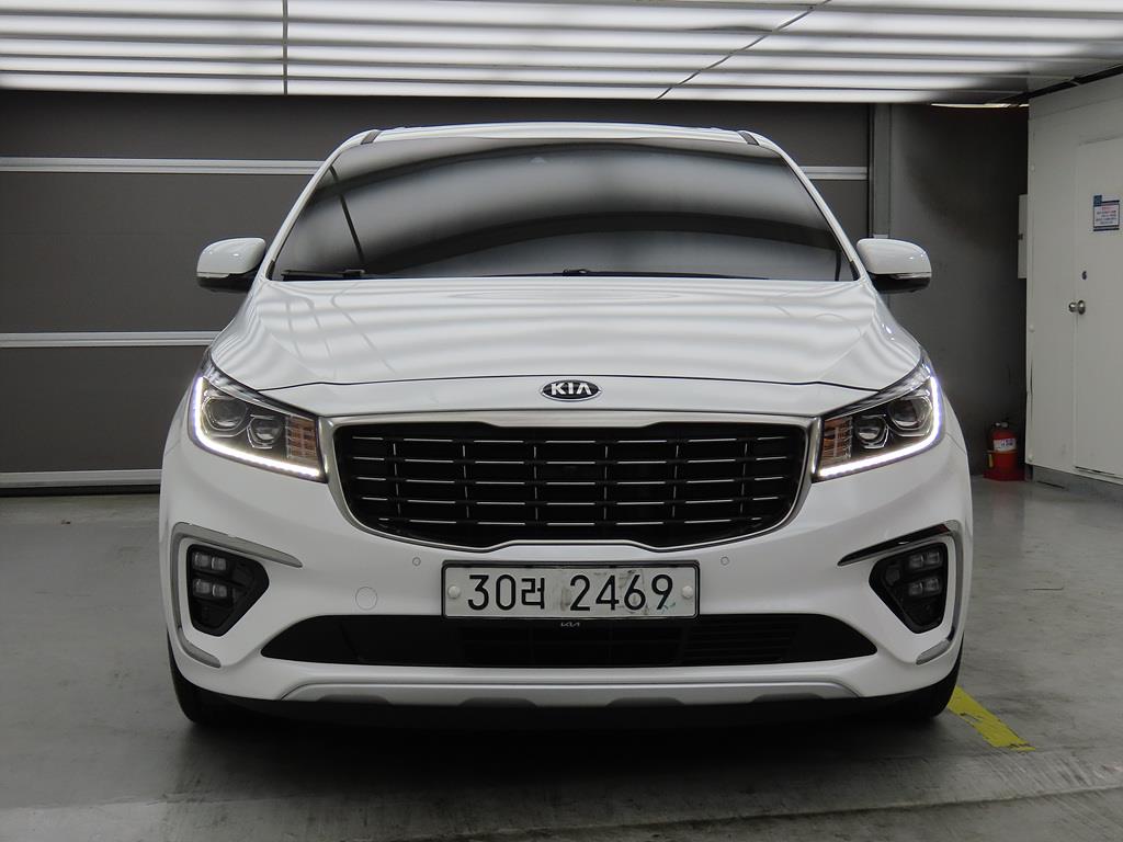 KIA Carnival - Vista 2