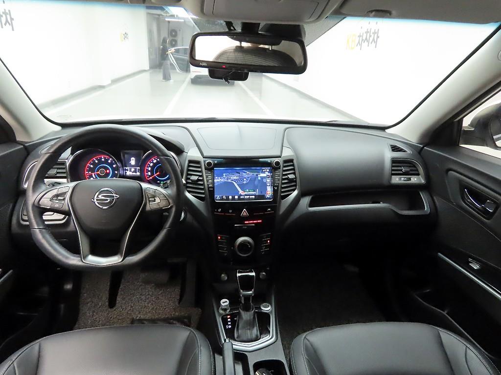 Ssangyong Tivoli - Vista 7