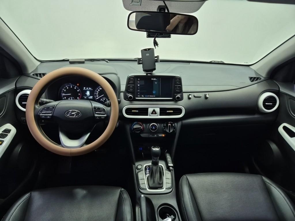 HYUNDAI Kona - Vista 7