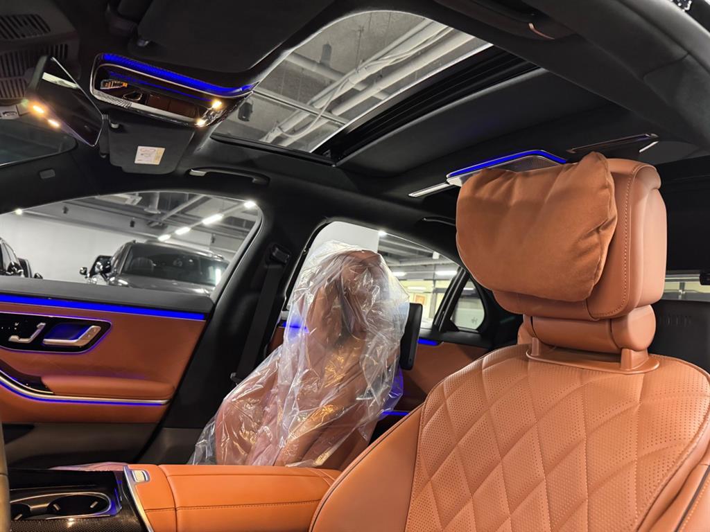 Mercedes Benz S Class - Vista 12