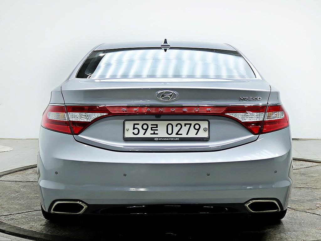 HYUNDAI Grandeur - Vista 5